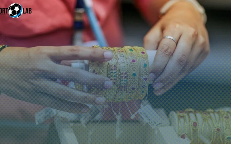 209 أطنان ذهب عائلة هندية تتخطى احتياطيات البنوك المركزية في 2025